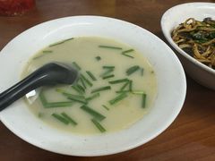 -三百碗宝应长鱼面(板仓街店)