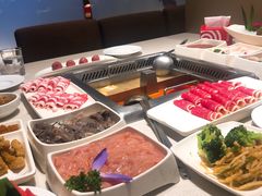 -海底捞火锅鲜切牛肉主题店(长寿路店)