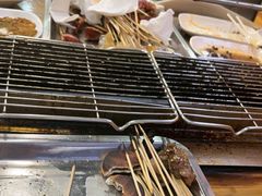 -哈尔滨小酒馆·鲜肉现穿自助烧烤(康新花园店)