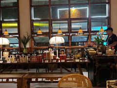 -银米·云南传统过桥米线(双廊黑金冠店)