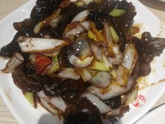 -六泰居·尔滨地标·东北菜(泰山路店)