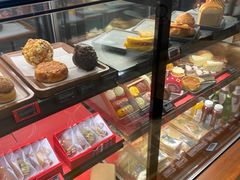 面包甜点陈列柜-星巴克(深圳香港大学深圳医院店)