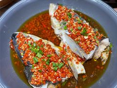 剁椒鱼头-三湘四水正宗湘菜(君峰路店)