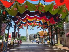 入口-上海欢乐谷