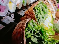 -雍容荟帝王蟹活龙虾展台自助(IFS黑金店)