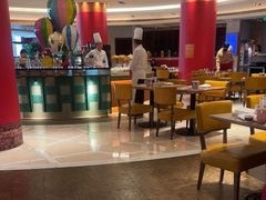 -咖啡苑自助餐厅·中国大饭店