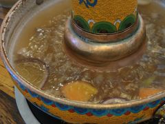 -毛辣果·贵州红酸汤牛肉火锅(西单店)