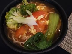 -飨食汇全日制餐厅·昆山皇冠假日酒店(九方店)