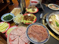 -沸炉重庆老火锅(军事博物馆店)