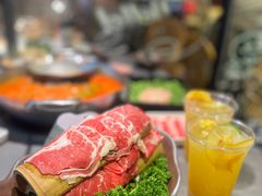 -楠小云·云南鲜牛野生菌自助火锅(九眼桥店)