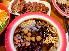 -爆炸头阿姨小四川正宗川味小吃(无任何分店)