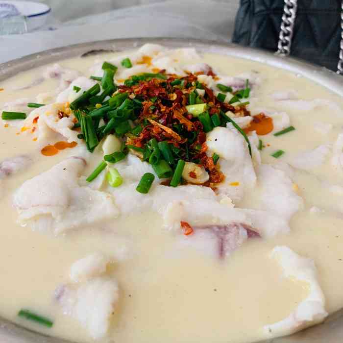 佳佳酸菜鱼-"之前看公号推送的"酸菜鱼"特辑,收藏了其.