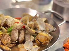 辣炒蛤蜊-富乐满韩国正宗炸鸡韩国料理(虹泉路店)