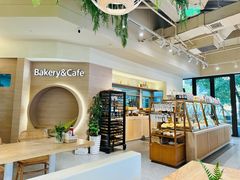 -Dough&Joe团憩(瑞虹天地月亮湾店)