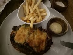 -植物园哈利亚餐厅