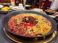 -沸炉重庆老火锅(军事博物馆店)