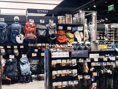-迪卡侬(环球港店)