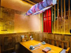 -老滇山寨•云南特色菜•地方菜•民族风情歌舞表演(金碧店)