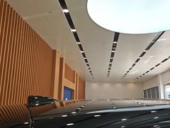 -蔚来体验中心(北京亦庄店)