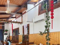 -芦茨金富饭庄·25年老字号·专做稻草鸡