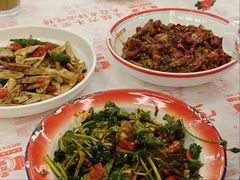 -堂瓦里·33年传统赣菜(第一街区店)