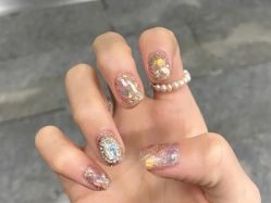 -悦指间美甲美睫
