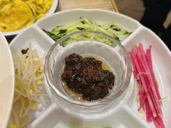 北京炸酱面-锅儿挑面馆