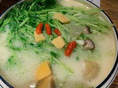 -江湖情酸菜鱼(万菱汇店)