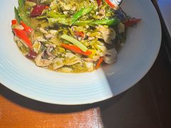 -魏铭鱼头捞饭(晋阳路店)