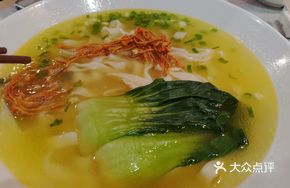 Golden Soup Yangchun Noodles