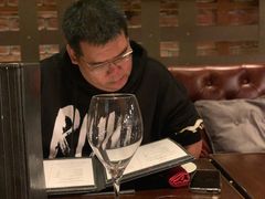 -恰餐厅及酒吧 CHAR Bar & Grill (北京丽都皇冠假日店)