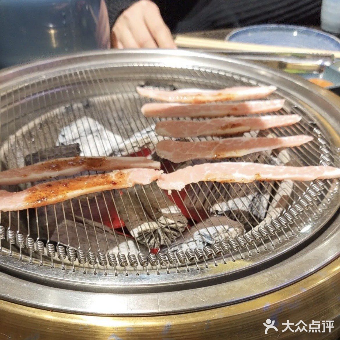 🐟活烤鳗鱼+炭火烤肉，鲜到灵魂出窍