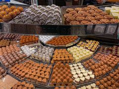 -Laderach 莱德拉(上海环贸iapm店)