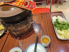 -沙胆彪炭炉牛杂煲(成都玉林店)