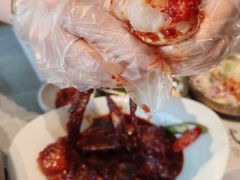 -草家酱蟹炭火烤肉店(珲春南路一店)