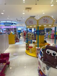 -宝大祥青少年儿童购物中心(普陀中环店)