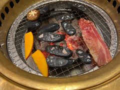 -山川小町·极番烧肉(新地假日广场店)