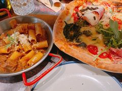 四季披萨-BOTTEGA意库(中骏世界城店)