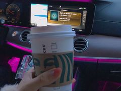 -天津波士信达奔驰4S店(卫津南路店)