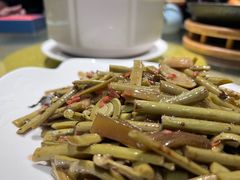 咸菜糟水炒山蕨-金苑酒家·客家菜·广东老字号(万象店)