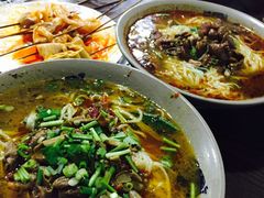 -丁丁猫重庆小面(徐州路店)