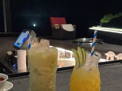 -瑰丽酒店·海吧·天际下午茶·现场DJ·天台酒吧