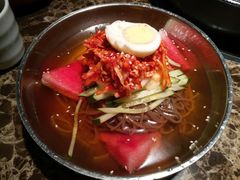水果冷面-猪啊牛呀羊啊铜盘烤肉(正大广场店)