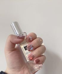 -DAZZLING BEAUTY美甲•美睫专门店