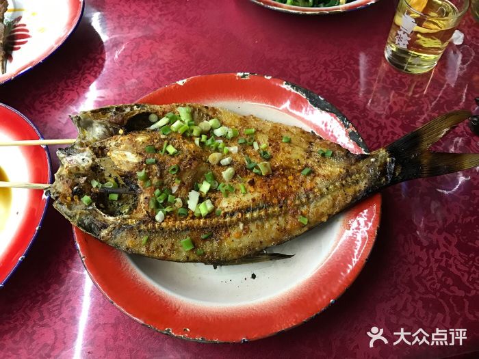 二哥特色烧烤-烤鱼-菜-烤鱼图片-西昌市美食-大众点评网