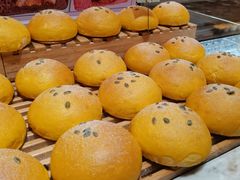 -万利隆·活力烘焙(人民路店)