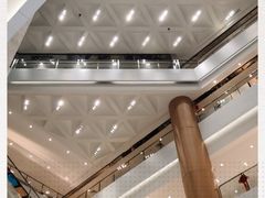-资和信百货商场