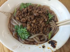 -八一路好吃街(雨田商务大厦店)