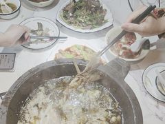 -小凤庭·地道湖北菜武昌鱼·藕汤(38年黄鹤楼店)