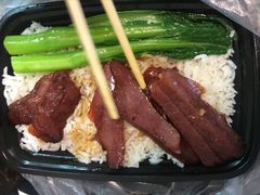-新大咀港式茶餐厅(宝山万达店)